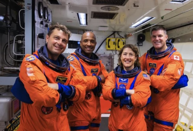 人类即将时隔半个世纪再赴月球 最新情况如何?涉及哪些上市公司?