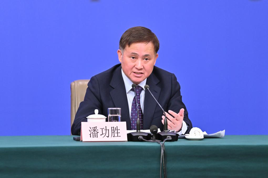 央行行长重磅发声！支持中央汇金公司发挥类平准基金作用