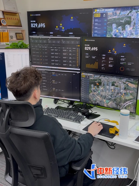 这个春节天上很忙!“除夕夜要盯到最后一单送完”