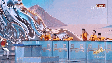 春晚同款机器人卖爆!总导演回应“机器人浓度超高”!王兴兴发声