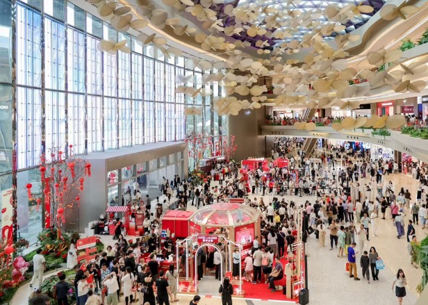 新春走基层 | “踏进免税城,就‘刹不住’了!”海南春节消费火爆